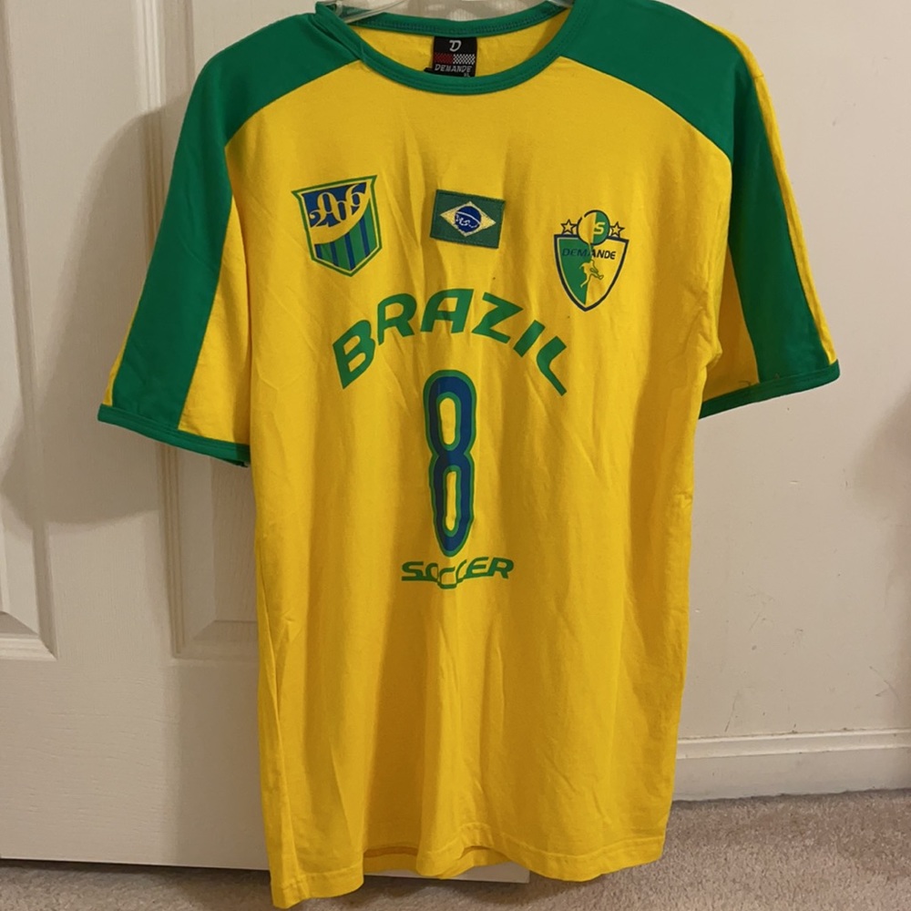 Brand: Demande Color: Green and Yellow Size: XL